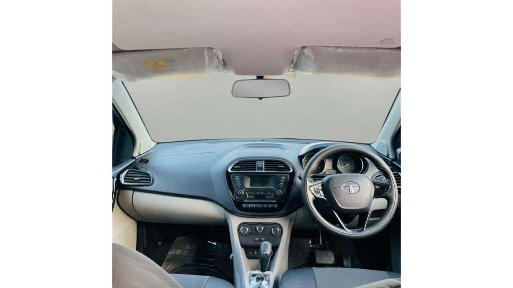 2_8_Interior_3eec90ac-2dd6-4615-898e-1d595e797e85