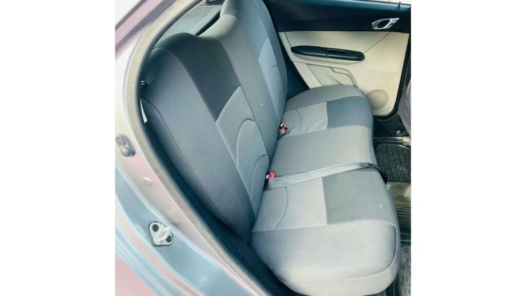 2_9_Interior_aaa20f2b-23b7-4ff0-812c-30f1af4fde6e